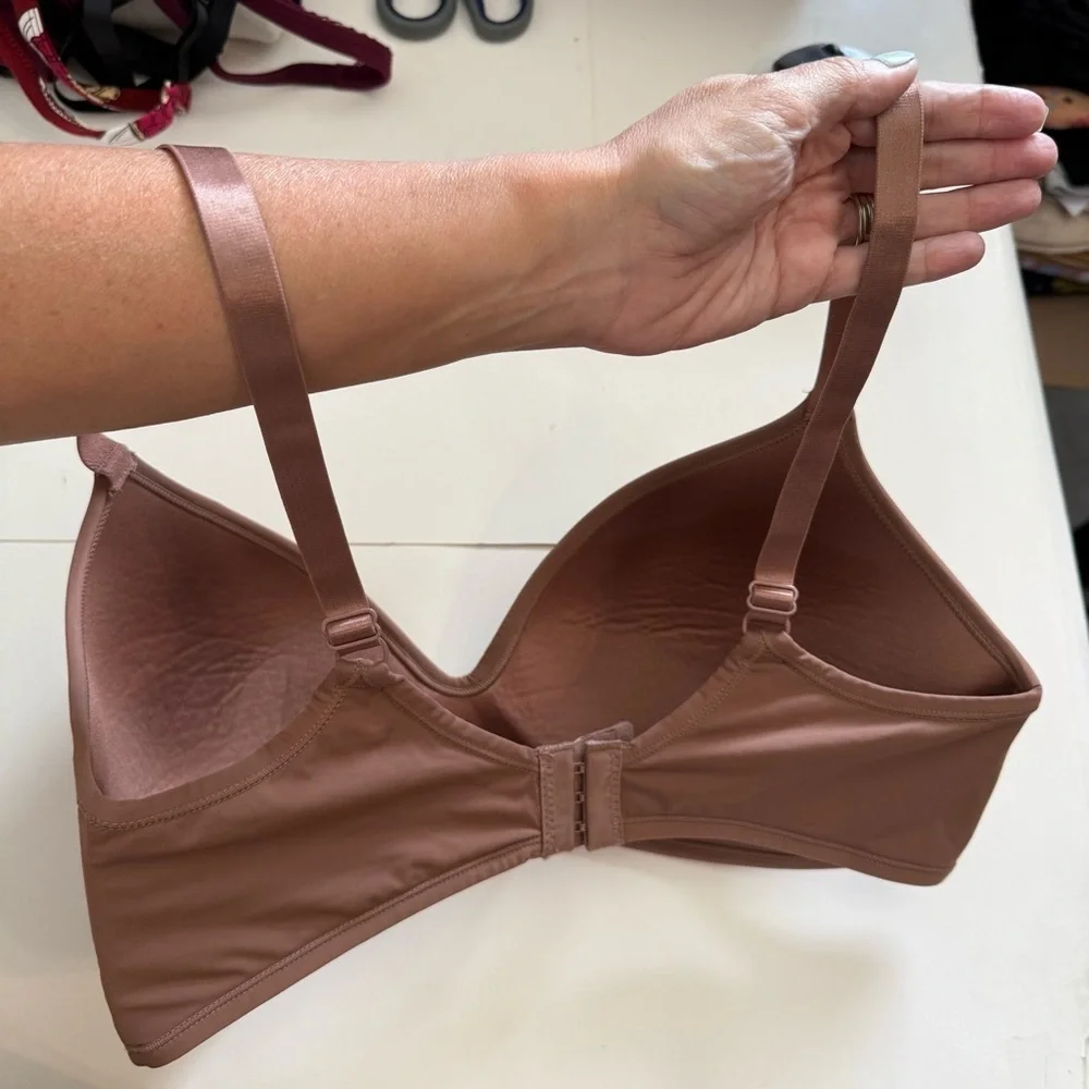 International Intimates Dark Brown Padded Bra Seamless Wireless Push Up Sze 38DD - Picture 2 of 3